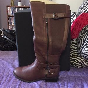 Torrid Knee High Side Zip Boots Size 9W NWT